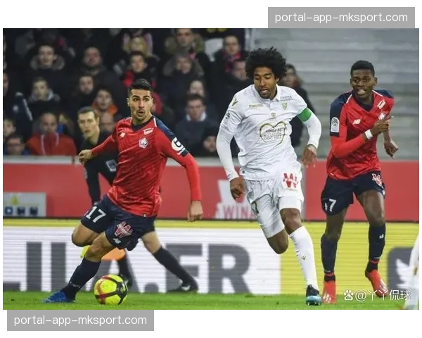 数据前瞻：里尔vs尼斯，法甲本赛季防守最佳两队的直接对话