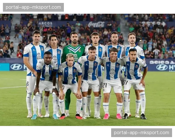 西甲“复古比赛日”首次推出，旨在向西班牙各俱乐部的历史与传承致敬